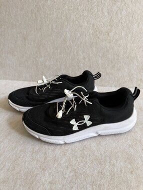 Under Armour Mens Size 9 Black Tennis Shoes Athletic Sneakers